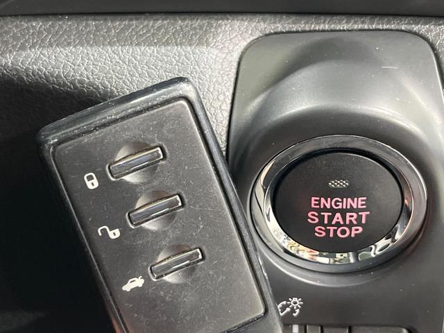 エクシーガ 2.5iアイサイト アルカンターラセレクション 4WD 7人乗り カロッツェリア製SDナビ バックカメラ 衝突被害軽減システム レーダークルーズ 禁煙車 スマートキー HIDヘッド ETC オートライト デュアルエアコン 純正17インチアルミ(33枚目)