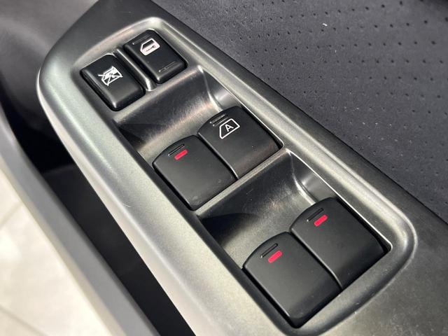 エクシーガ 2.5iアイサイト アルカンターラセレクション 4WD 7人乗り カロッツェリア製SDナビ バックカメラ 衝突被害軽減システム レーダークルーズ 禁煙車 スマートキー HIDヘッド ETC オートライト デュアルエアコン 純正17インチアルミ(40枚目)