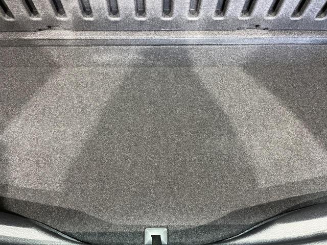 エクシーガ 2.5iアイサイト アルカンターラセレクション 4WD 7人乗り カロッツェリア製SDナビ バックカメラ 衝突被害軽減システム レーダークルーズ 禁煙車 スマートキー HIDヘッド ETC オートライト デュアルエアコン 純正17インチアルミ(43枚目)