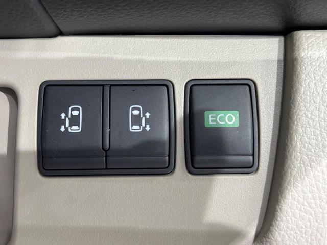セレナ ２０Ｇ　Ｓ－ハイブリッド　両側電動スライドドア　純正ＳＤナビ　バックカメラ　エマージェンシーブレーキ　禁煙車　ハーフレザーシート　ドラレコ　スマートキー　ＥＴＣ　クルコン　オートライト　オートエアコン　純正１６インチＡＷ（3枚目）