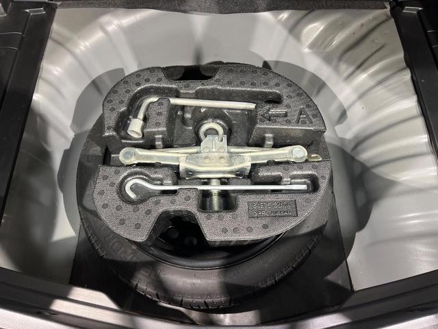 ノート Ｓ　ＤＩＧ－Ｓ　ＳＤナビ　禁煙車　スマートキー　純正１４インチホイール　Ｂｌｕｅｔｏｏｔｈ　ＣＤ　ＤＶＤ再生　フルセグ　エアコン　プライバシーガラス　電動格納ミラー　アイドリングストップ（41枚目）