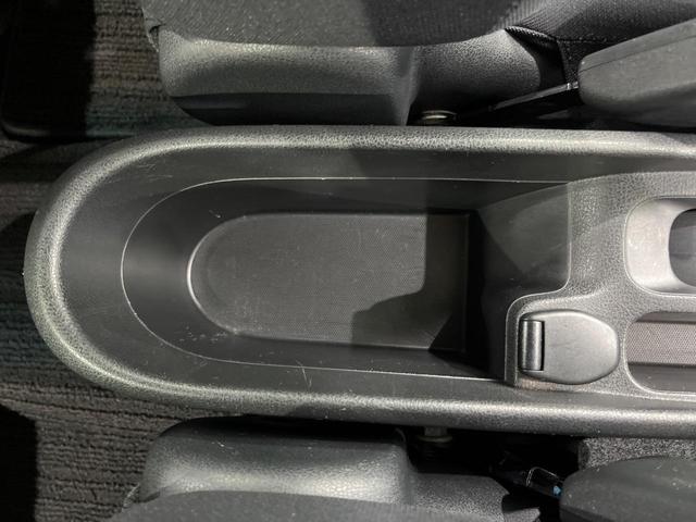 ノート Ｓ　ＤＩＧ－Ｓ　ＳＤナビ　禁煙車　スマートキー　純正１４インチホイール　Ｂｌｕｅｔｏｏｔｈ　ＣＤ　ＤＶＤ再生　フルセグ　エアコン　プライバシーガラス　電動格納ミラー　アイドリングストップ（42枚目）