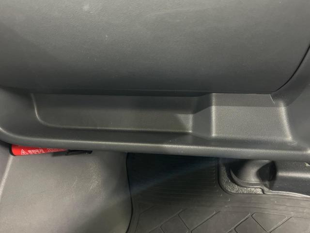 ハイゼットカーゴ クルーズ 4WD 5MT車 禁煙車 CD再生 エアコン 電動格納ミラー プライバシーガラス 盗難防止装置 ドアバイザー 両側スライドドア パワーステアリング ABS 衝突安全ボディ(38枚目)