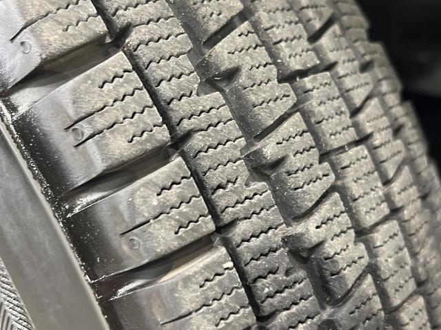 ハイゼットカーゴ クルーズ 4WD 5MT車 禁煙車 CD再生 エアコン 電動格納ミラー プライバシーガラス 盗難防止装置 ドアバイザー 両側スライドドア パワーステアリング ABS 衝突安全ボディ(50枚目)