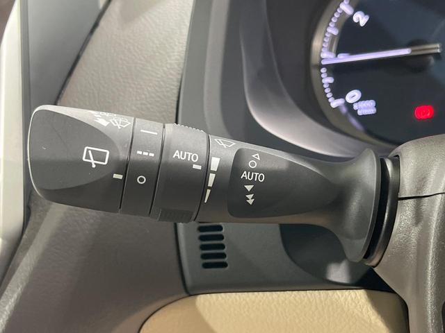 ランドクルーザープラド ＴＸ　Ｌパッケージ　４ＷＤ　サンルーフ　純正９型ＳＤナビ　バックカメラ　セーフティセンス　レーダークルーズ　禁煙車　レザーシート　前席シートエアコン　ドラレコ　コーナーセンサー　スマートキー　ＬＥＤヘッド　ＥＴＣ２．０（25枚目）