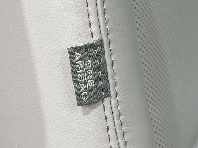 ランドクルーザープラド ＴＸ　Ｌパッケージ　４ＷＤ　サンルーフ　純正９型ＳＤナビ　バックカメラ　セーフティセンス　レーダークルーズ　禁煙車　レザーシート　前席シートエアコン　ドラレコ　コーナーセンサー　スマートキー　ＬＥＤヘッド　ＥＴＣ２．０（51枚目）