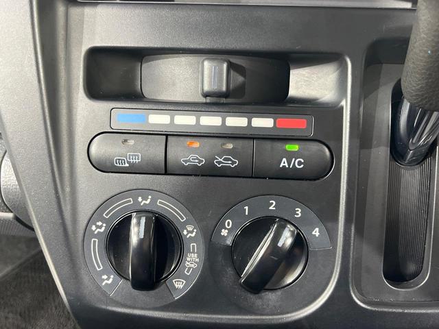 ハスラー A 4WD 禁煙車 シートヒーター ETC CD再生 エアコン キーレスエントリー トラクションコントロール プライバシーガラス ドアバイザー 盗難防止システム 衝突安全ボディ 横滑り防止装置(6枚目)