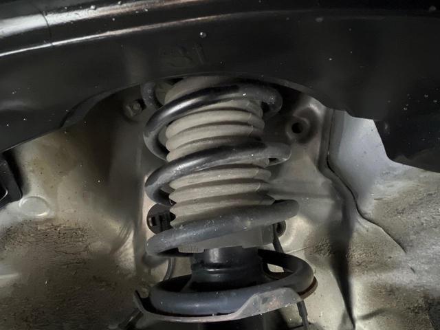 ミライース Ｘ　禁煙車　ＥＴＣ　電動格納ミラー　ドアバイザー　プライバシーガラス　盗難防止システム　パワーステアリング　パワーウィンドウ　衝突安全ボディ　キーレス　ＣＤ再生　トラクションコントロール（24枚目）