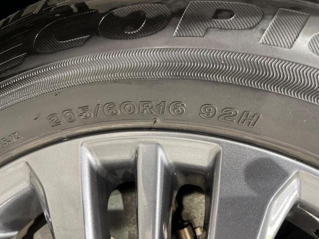 ヴォクシー ハイブリッドS-Z モデリスタエアロ フリップダウンモニター 両側電動スライドドア 全周囲カメラ 寒冷地仕様 トヨタセーフティセンス 100V電源 レーダークルーズ 禁煙車 電動リアゲート ハーフレザーシート ドラレコ(72枚目)