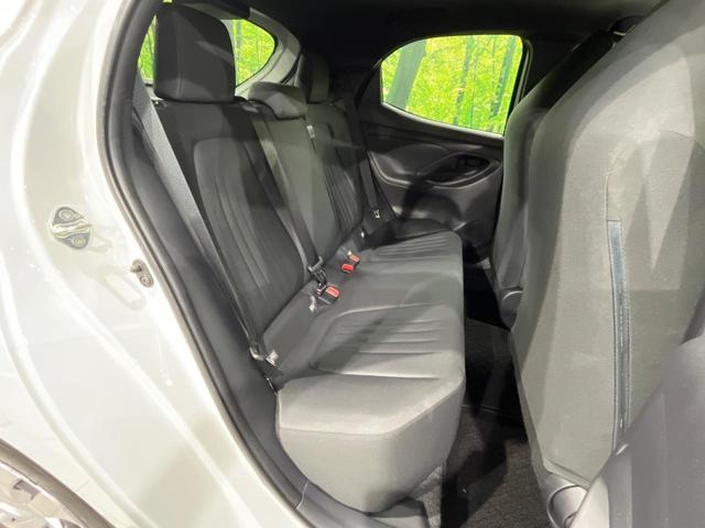 ヤリス X 4WD SDナビ バックカメラ 寒冷地仕様 セーフティーセンス レーダークルーズ 禁煙車 コーナーセンサー スマートキー ETC 車線逸脱警報 オートライト Bluetooth CD DVD再生(10枚目)