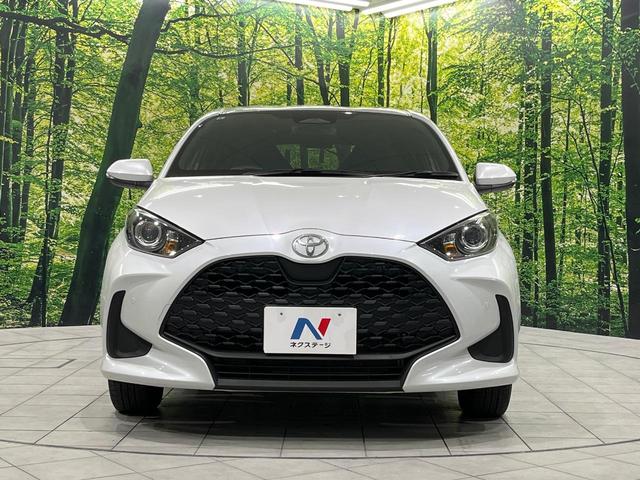 ヤリス X 4WD SDナビ バックカメラ 寒冷地仕様 セーフティーセンス レーダークルーズ 禁煙車 コーナーセンサー スマートキー ETC 車線逸脱警報 オートライト Bluetooth CD DVD再生(15枚目)