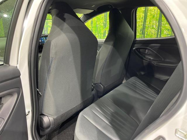 ヤリス X 4WD SDナビ バックカメラ 寒冷地仕様 セーフティーセンス レーダークルーズ 禁煙車 コーナーセンサー スマートキー ETC 車線逸脱警報 オートライト Bluetooth CD DVD再生(39枚目)