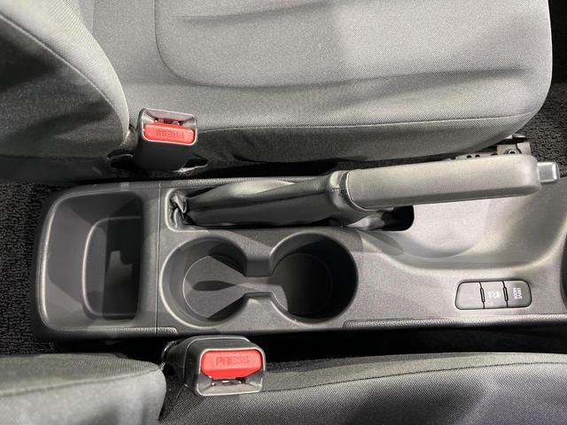 ヤリス X 4WD SDナビ バックカメラ 寒冷地仕様 セーフティーセンス レーダークルーズ 禁煙車 コーナーセンサー スマートキー ETC 車線逸脱警報 オートライト Bluetooth CD DVD再生(49枚目)