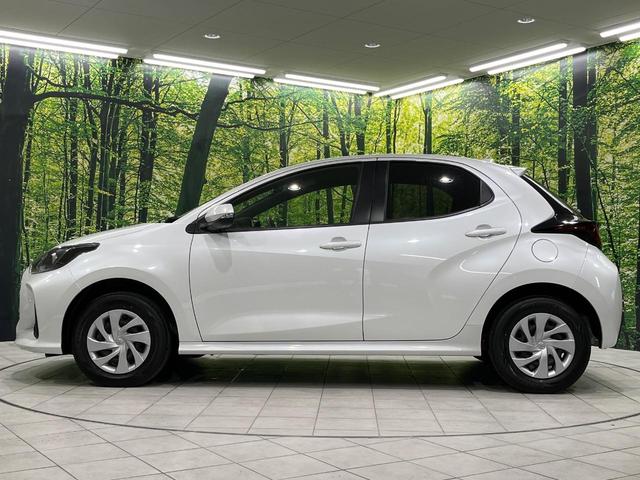 ヤリス X 4WD SDナビ バックカメラ 寒冷地仕様 セーフティーセンス レーダークルーズ 禁煙車 コーナーセンサー スマートキー ETC 車線逸脱警報 オートライト Bluetooth CD DVD再生(52枚目)
