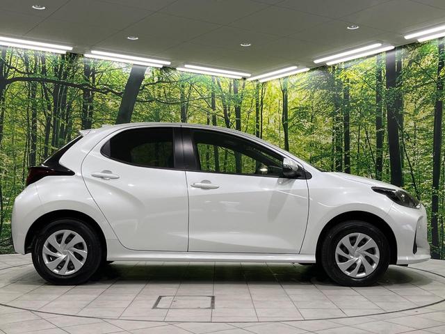 ヤリス X 4WD SDナビ バックカメラ 寒冷地仕様 セーフティーセンス レーダークルーズ 禁煙車 コーナーセンサー スマートキー ETC 車線逸脱警報 オートライト Bluetooth CD DVD再生(54枚目)