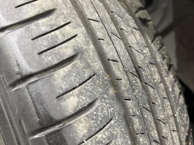 ヤリス X 4WD SDナビ バックカメラ 寒冷地仕様 セーフティーセンス レーダークルーズ 禁煙車 コーナーセンサー スマートキー ETC 車線逸脱警報 オートライト Bluetooth CD DVD再生(59枚目)