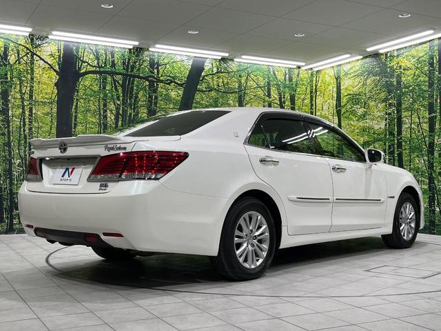 クラウンハイブリッド ロイヤルサルーン Four 4WD 純正8型ナビ バックカメラ 禁煙車 ドラレコ スマートキー LEDヘッド クルコン オートライト デュアルエアコン 純正16インチアルミ Bluetooth CD DVD再生 フルセグ(18枚目)