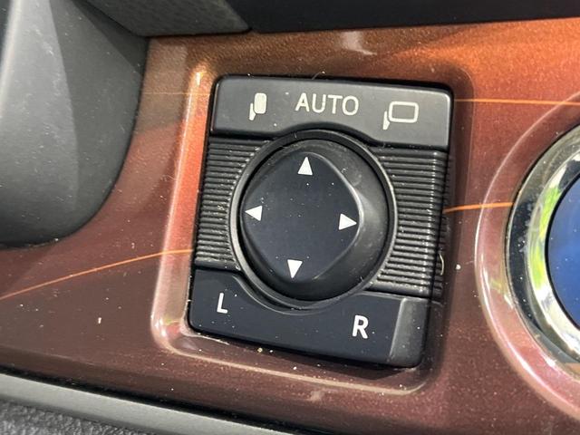 クラウンハイブリッド ロイヤルサルーン Four 4WD 純正8型ナビ バックカメラ 禁煙車 ドラレコ スマートキー LEDヘッド クルコン オートライト デュアルエアコン 純正16インチアルミ Bluetooth CD DVD再生 フルセグ(38枚目)