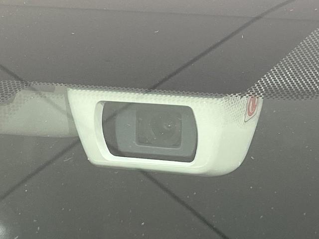 インプレッサスポーツ ＳＴＩスポーツ　４ＷＤ　純正ＳＤナビ　サイドカメラ　バックカメラ　衝突被害軽減システム　レーダークルーズ　禁煙車　ドラレコ　コーナーセンサー　スマートキー　ＬＥＤヘッド　ＥＴＣ　オートライト　デュアルエアコン（5枚目）