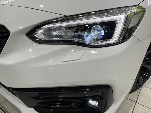 インプレッサスポーツ ＳＴＩスポーツ　４ＷＤ　純正ＳＤナビ　サイドカメラ　バックカメラ　衝突被害軽減システム　レーダークルーズ　禁煙車　ドラレコ　コーナーセンサー　スマートキー　ＬＥＤヘッド　ＥＴＣ　オートライト　デュアルエアコン（12枚目）