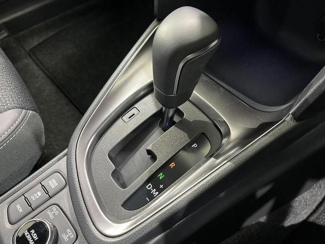 ヤリスクロス Ｚ　寒冷地仕様　バックカメラ　セーフティセンス　レーダークルーズ　禁煙車　ハーフレザーシート　シートヒーター　パワーシート　ドラレコ　コーナーセンサー　スマートキー　ＬＥＤヘッド　ディスプレイオーディオ（25枚目）