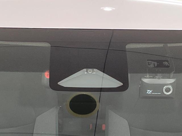 カローラツーリング ハイブリッド　Ｇ　バックカメラ　セーフティセンス　レーダークルーズ　禁煙車　ドラレコ　コーナーセンサー　スマートキー　ＬＥＤヘッド　ナビ付ディスプレイオーディオ　ＥＴＣ　オートハイビーム　ブラインドスポットモニター（5枚目）