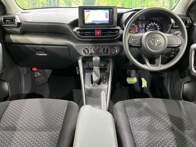 ライズ Ｘ　ターボ　ＳＤナビ　寒冷地仕様　禁煙車　衝突軽減装置　スマートキー　ＬＥＤヘッド　オートライト　シートヒーター　ＥＴＣ　クリアランスソナー　アイドリングストップ　プライバシーガラス　電動格納ミラー（2枚目）
