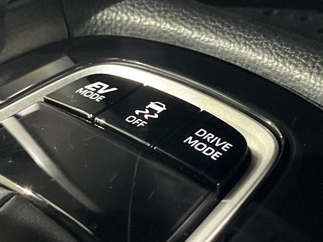 カローラクロス ハイブリッド　Ｇ　８インチディスプレイオーディオ　バックカメラ　寒冷地仕様　禁煙車　衝突軽減装置　レーダークルーズ　スマートキー　ＥＴＣ　オートライト　オートエアコン　ＬＥＤヘッド　オートマチックハイビーム（34枚目）