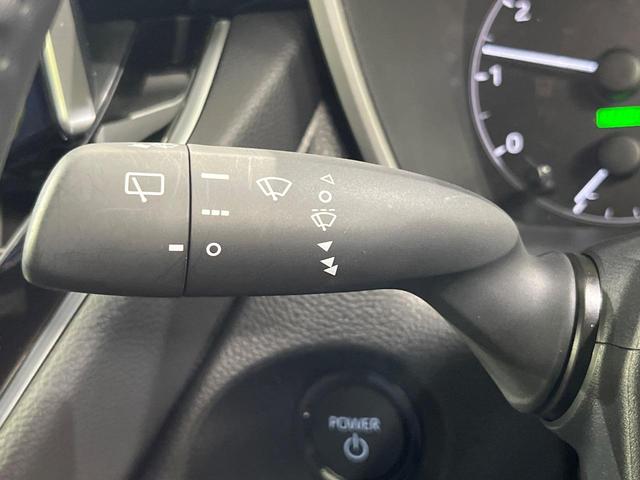 カローラクロス ハイブリッド　Ｇ　８インチディスプレイオーディオ　バックカメラ　寒冷地仕様　禁煙車　衝突軽減装置　レーダークルーズ　スマートキー　ＥＴＣ　オートライト　オートエアコン　ＬＥＤヘッド　オートマチックハイビーム（38枚目）