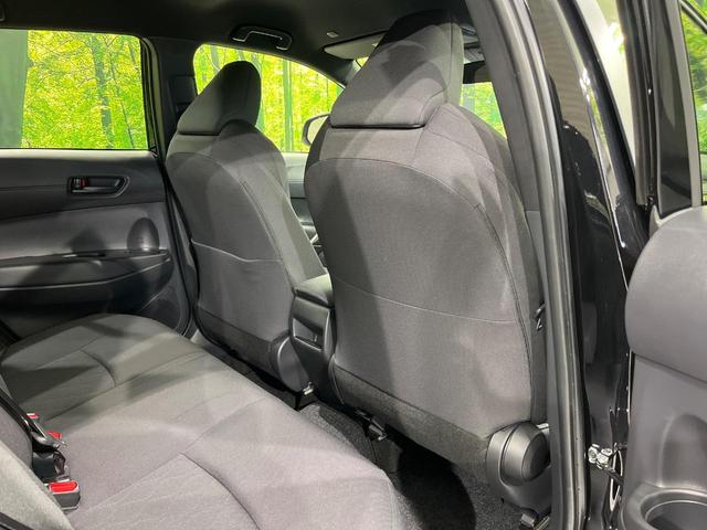 カローラクロス ハイブリッド　Ｇ　８インチディスプレイオーディオ　バックカメラ　寒冷地仕様　禁煙車　衝突軽減装置　レーダークルーズ　スマートキー　ＥＴＣ　オートライト　オートエアコン　ＬＥＤヘッド　オートマチックハイビーム（45枚目）