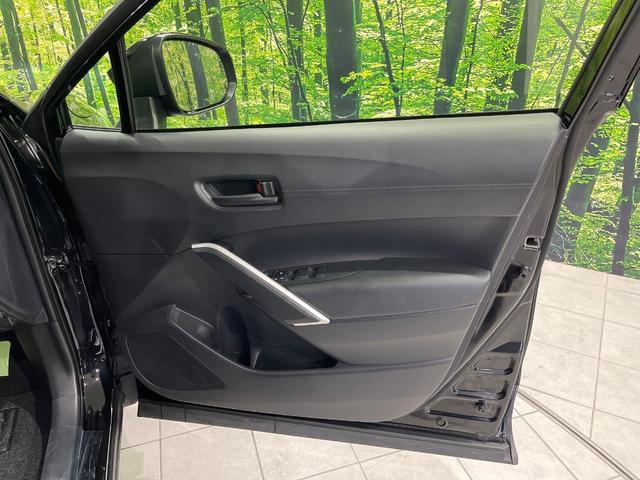 カローラクロス ハイブリッド　Ｇ　８インチディスプレイオーディオ　バックカメラ　寒冷地仕様　禁煙車　衝突軽減装置　レーダークルーズ　スマートキー　ＥＴＣ　オートライト　オートエアコン　ＬＥＤヘッド　オートマチックハイビーム（50枚目）