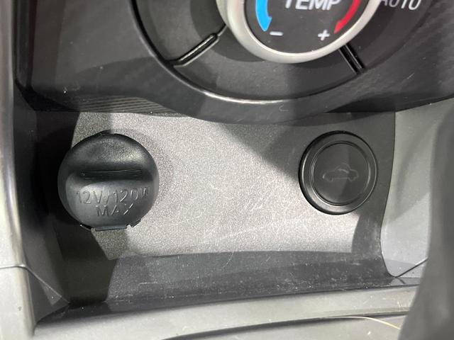 コペン セロ　ＳＤナビ　バックカメラ　禁煙車　シートヒーター　スマートキー　ＨＩＤヘッド　ＥＴＣ　オートエアコン　盗難防止システム　純正１６インチＡＷ　フルセグ　ＣＤ／ＤＶＤ再生　Ｂｌｕｅｔｏｏｔｈ再生（30枚目）