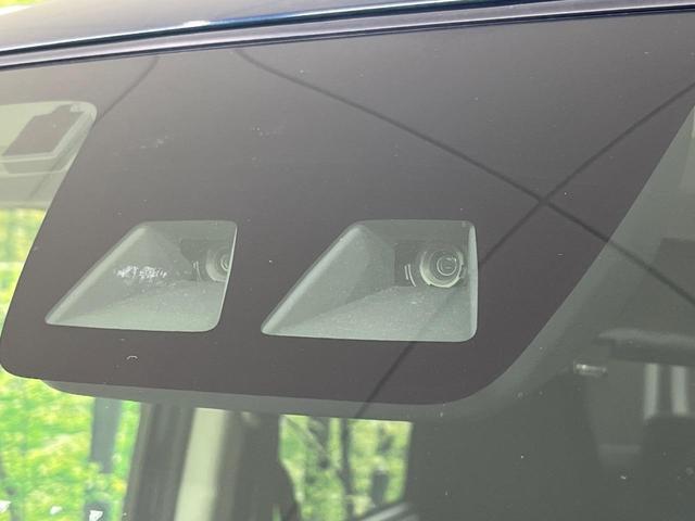 タンク カスタムＧ　両側電動スライドドア　純正ＳＤナビ　バックカメラ　禁煙車　衝突軽減装置　スマートキー　オートライト　オートエアコン　ＥＴＣ　ＬＥＤヘッド　ＬＥＤフォグ　シートヒーター　クリアランスソナー　ドアバイザー（6枚目）