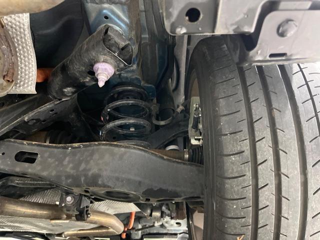 プリウス Ａツーリングセレクション　純正ＳＤナビ　バックカメラ　禁煙車　衝突軽減装置　レーダークルーズ　オートエアコン　オートライト　オートマチックハイビーム　ＬＥＤヘッド　パワーシート　シートヒーター　ＥＴＣ　クリアランスソナー（23枚目）