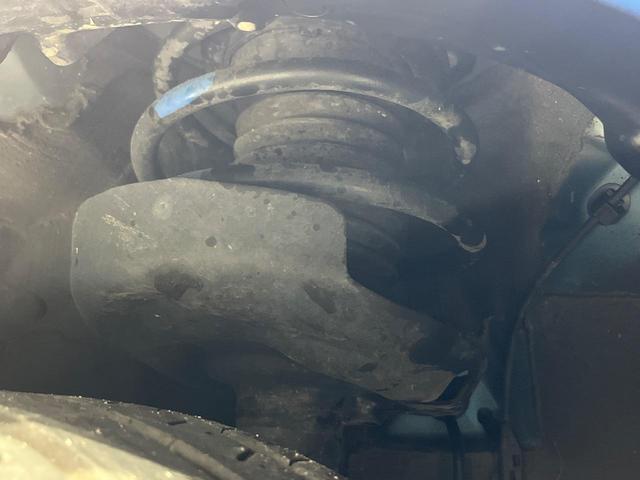 プリウス Ａツーリングセレクション　純正ＳＤナビ　バックカメラ　禁煙車　衝突軽減装置　レーダークルーズ　オートエアコン　オートライト　オートマチックハイビーム　ＬＥＤヘッド　パワーシート　シートヒーター　ＥＴＣ　クリアランスソナー（24枚目）