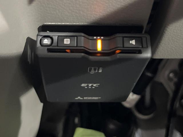 エブリイ PC 4WD 純正SDナビ バックカメラ 禁煙車 衝突軽減装置 ETC オートライト クリアランスソナー キーレス 電動格納ミラー ドアバイザー プライバシーガラス 盗難防止システム パワーステアリング(7枚目)