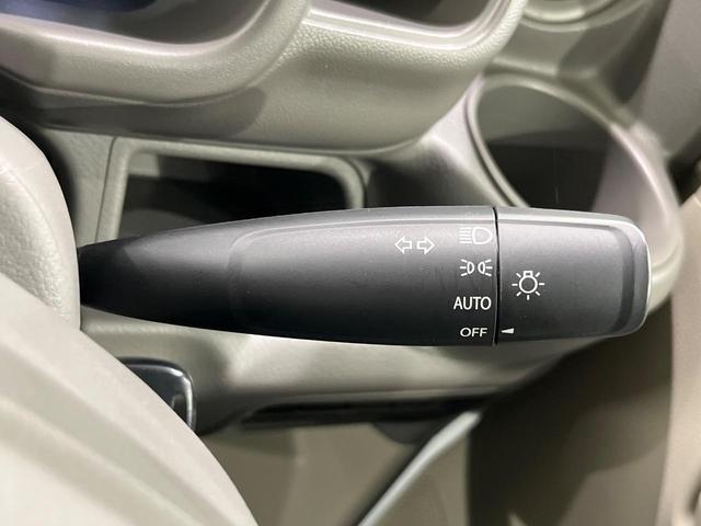 エブリイ PC 4WD 純正SDナビ バックカメラ 禁煙車 衝突軽減装置 ETC オートライト クリアランスソナー キーレス 電動格納ミラー ドアバイザー プライバシーガラス 盗難防止システム パワーステアリング(8枚目)