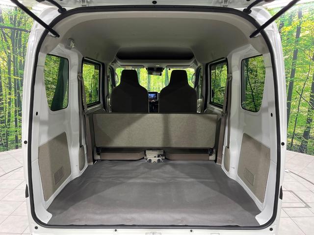 エブリイ PC 4WD 純正SDナビ バックカメラ 禁煙車 衝突軽減装置 ETC オートライト クリアランスソナー キーレス 電動格納ミラー ドアバイザー プライバシーガラス 盗難防止システム パワーステアリング(11枚目)