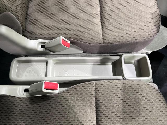 エブリイ PC 4WD 純正SDナビ バックカメラ 禁煙車 衝突軽減装置 ETC オートライト クリアランスソナー キーレス 電動格納ミラー ドアバイザー プライバシーガラス 盗難防止システム パワーステアリング(44枚目)