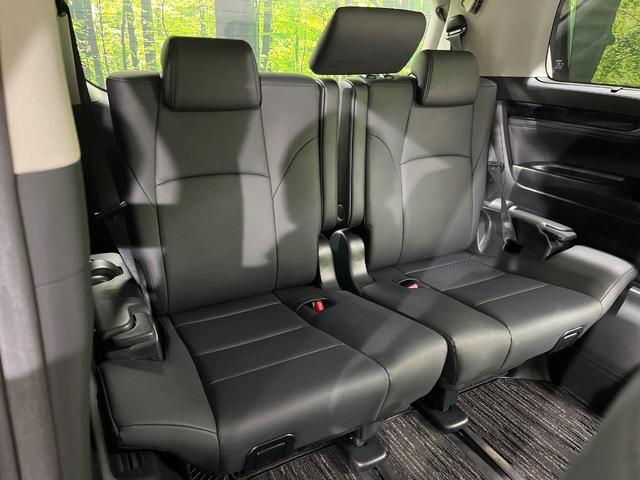 ３列目シートはもちろん状態良好☆大人でもゆったりと座って頂けますので、大人数でのお出かけもラクラクです♪ご家族で、気の知れた仲間で、ドライブに行くのが楽しみですね♪