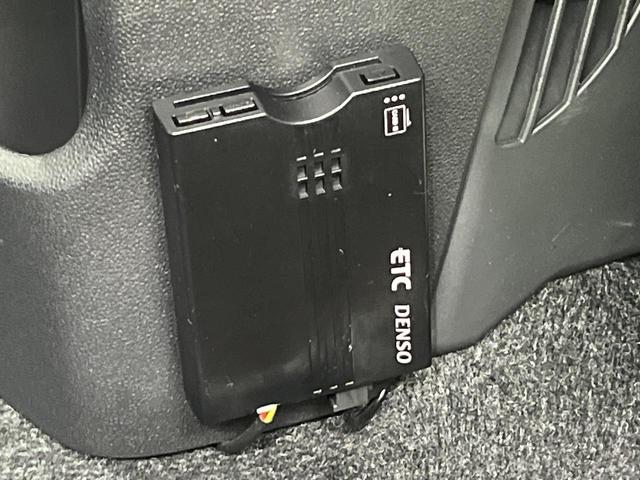 キャスト アクティバX SAIII 純正SDナビ 禁煙車 バックカメラ 衝突軽減装置 ETC オートライト オートマチックハイビーム オートエアコン ドラレコ スマートキー アイドリングストップ プライバシーガラス 電動格納ミラー(5枚目)