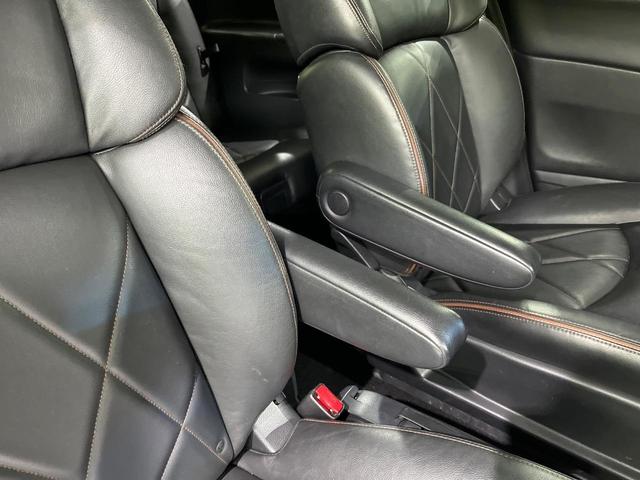 エルグランド 250ハイウェイスタープレミアム 4WD 両側電動ドア 純正SDナビ バックカメラ 電動リアゲート レザーシート ドラレコ スマートキー HIDヘッド ビルトインETC クルコン オートライト デュアルエアコン 助手席電動オットマン(53枚目)