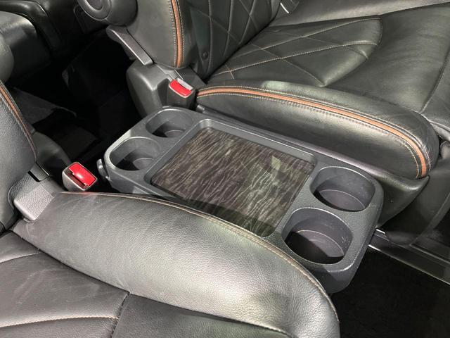 エルグランド 250ハイウェイスタープレミアム 4WD 両側電動ドア 純正SDナビ バックカメラ 電動リアゲート レザーシート ドラレコ スマートキー HIDヘッド ビルトインETC クルコン オートライト デュアルエアコン 助手席電動オットマン(55枚目)