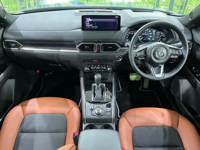 ＣＸ－５ ２０Ｓ　レトロスポーツエディション　マツダコネクト　全周囲カメラ　禁煙車　衝突軽減装置　レーダークルーズ　パワーバックドア　パワーシート　シートヒーター　ＥＴＣ　茶革シート　オートライト　オートマチックハイビーム　ＬＥＤヘッド（2枚目）