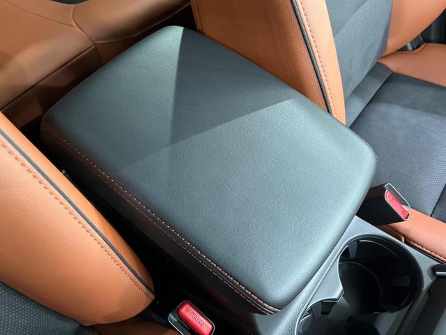 ＣＸ－５ ２０Ｓ　レトロスポーツエディション　マツダコネクト　全周囲カメラ　禁煙車　衝突軽減装置　レーダークルーズ　パワーバックドア　パワーシート　シートヒーター　ＥＴＣ　茶革シート　オートライト　オートマチックハイビーム　ＬＥＤヘッド（42枚目）