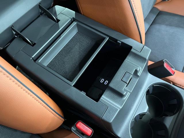 ＣＸ－５ ２０Ｓ　レトロスポーツエディション　マツダコネクト　全周囲カメラ　禁煙車　衝突軽減装置　レーダークルーズ　パワーバックドア　パワーシート　シートヒーター　ＥＴＣ　茶革シート　オートライト　オートマチックハイビーム　ＬＥＤヘッド（43枚目）