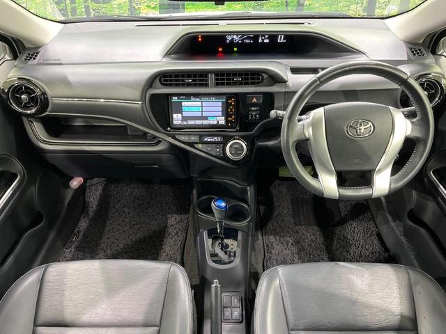 アクア Gブラックソフトレザーセレクション 純正SDナビ 寒冷地仕様 禁煙車 ハーフレザーシート スマートキー クルーズコントロール オートライト オートエアコン Bluetooth CD DVD再生 地デジ 盗難防止装置 衝突安全ボディ(2枚目)