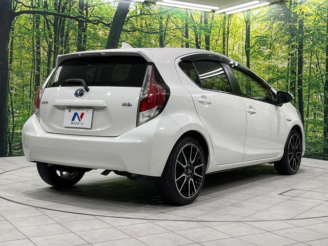 アクア Gブラックソフトレザーセレクション 純正SDナビ 寒冷地仕様 禁煙車 ハーフレザーシート スマートキー クルーズコントロール オートライト オートエアコン Bluetooth CD DVD再生 地デジ 盗難防止装置 衝突安全ボディ(18枚目)