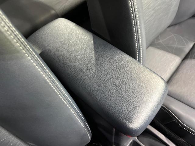 アクア Gブラックソフトレザーセレクション 純正SDナビ 寒冷地仕様 禁煙車 ハーフレザーシート スマートキー クルーズコントロール オートライト オートエアコン Bluetooth CD DVD再生 地デジ 盗難防止装置 衝突安全ボディ(44枚目)