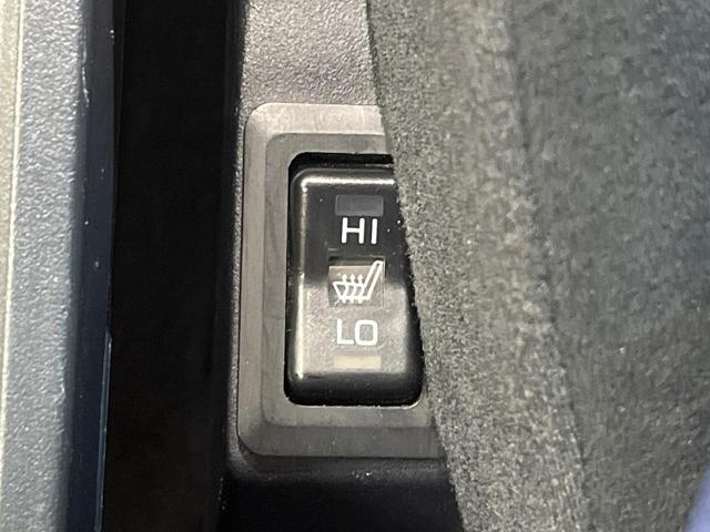 デリカD:5 シャモニー 4WD 両側電動スライドドア 純正SDナビ 後席モニター バックカメラ 禁煙車 ドラレコ スマートキー HIDヘッド ETC クルコン オートライト オートエアコン 純正18インチアルミ CD再生(7枚目)